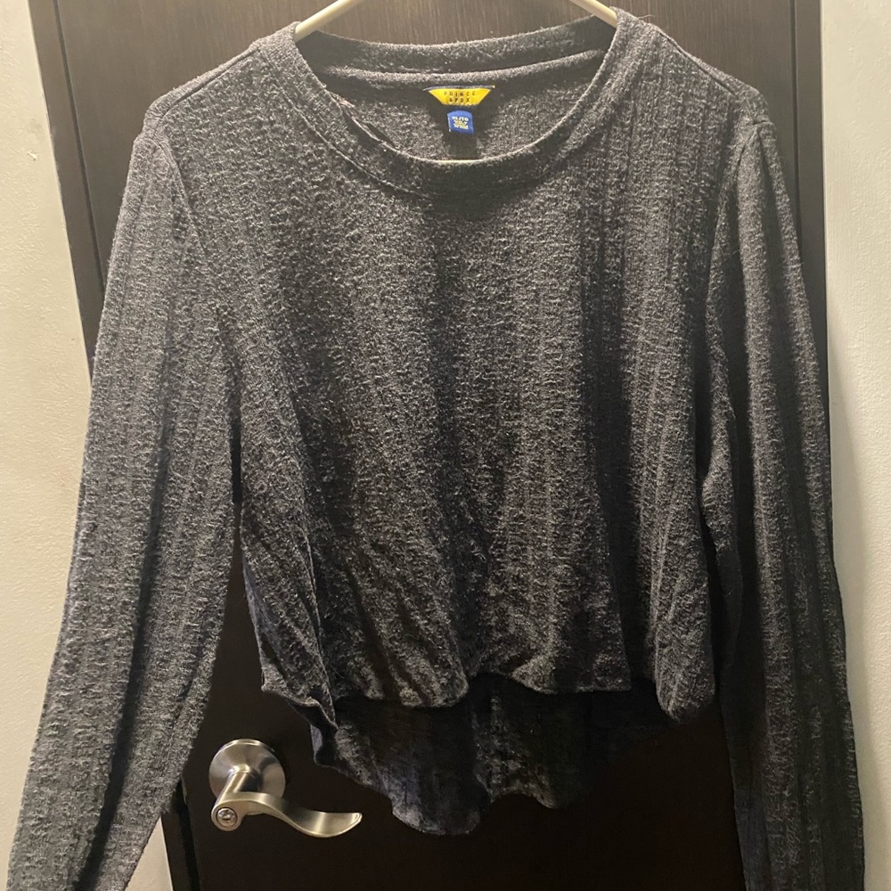Crop top sweater